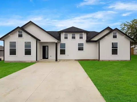 192 Cactus Canyon Dr, Bridgeport, TX 76426