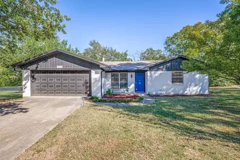 2712 Winchester Ct, Denton, TX 76209