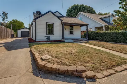 Exterior - 712 E 3rd St, Irving, TX 75060 photo 2 of 7