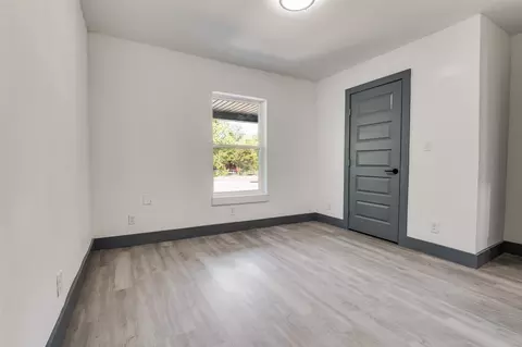 Bedroom - 712 E 3rd St, Irving, TX 75060 photo 5 of 6