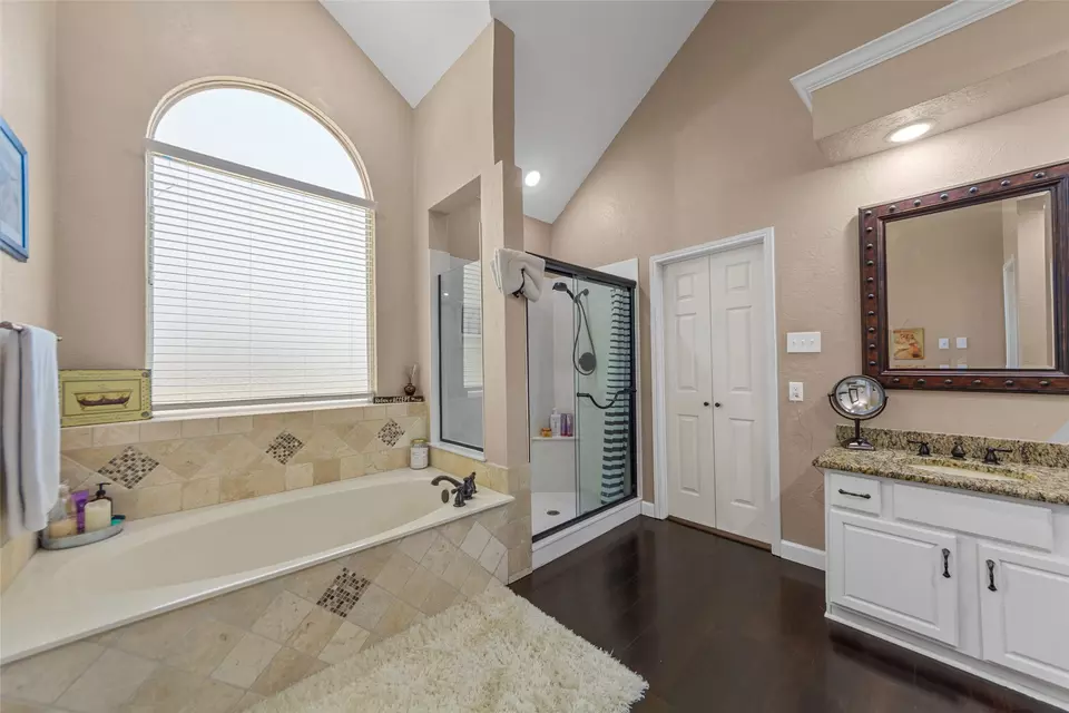 Bath - 508 Santa Barbara Dr, Keller, TX 76248 photo 1 of 4