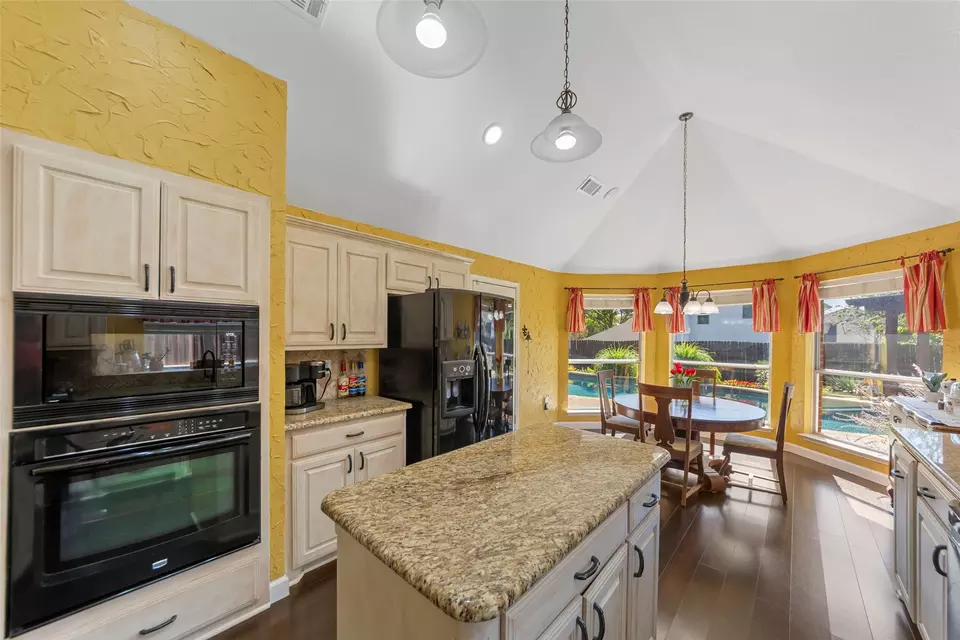 Kitchen - 508 Santa Barbara Dr, Keller, TX 76248 photo 2 of 4