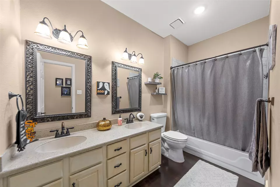 Bath - 508 Santa Barbara Dr, Keller, TX 76248 photo 2 of 4