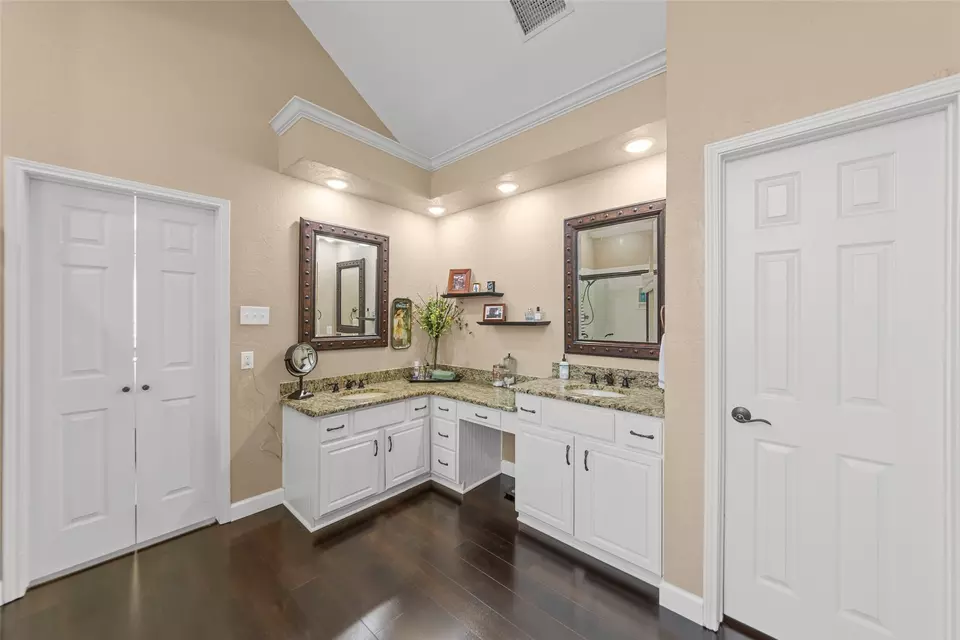 Bath - 508 Santa Barbara Dr, Keller, TX 76248 photo 3 of 4