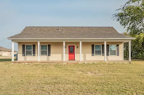 307 E Vernon St, Decatur, TX 76234