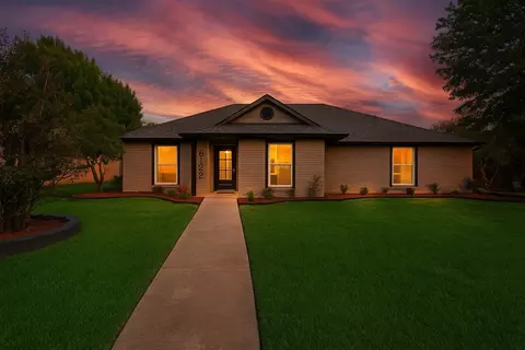 6122 Symphony Ln, Dallas, TX 75227