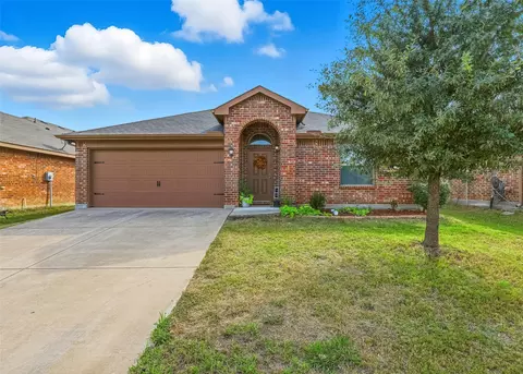 1141 Wellesbourne Ln, Fort Worth, TX 76134