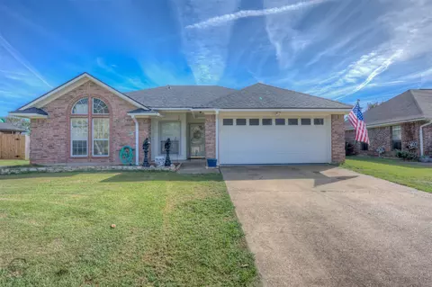 4911 General Ashley Dr, Bossier City, LA 71112