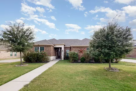 528 Meadow Springs Dr, Glenn Heights, TX 75154
