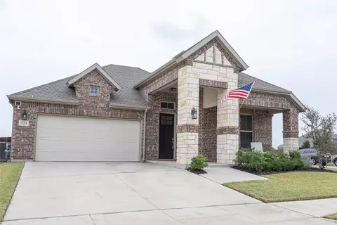 924 Hawthorn Ln, Mansfield, TX 76063