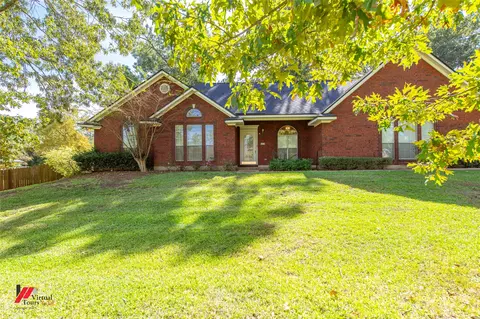 6420 Sand Hill Ave, Shreveport, LA 71107