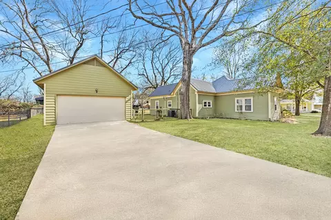 416 Cockrell St, Eustace, TX 75124