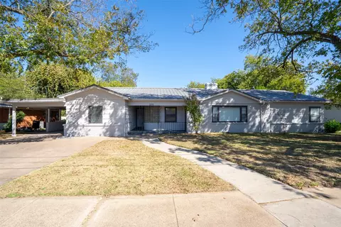 1031 N Neblett St, Stephenville, TX 76401