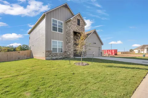 8016 Candy Ln, Waco, TX 76708