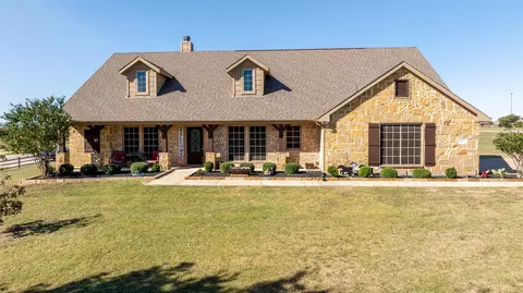 109 Highland Hills Blvd, Decatur, TX 76234