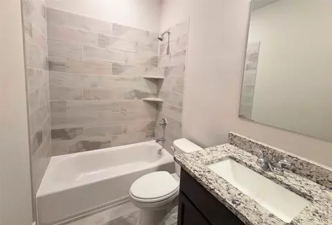 Bath - 8009 Townsend Dr, Waco, TX 76708 photo 3 of 3