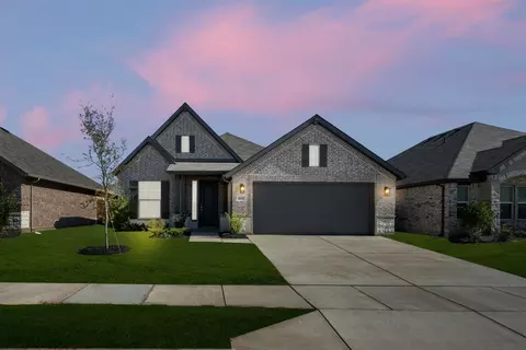 Exterior - 10345 Tapioca St, Fort Worth, TX 76036 photo 5 of 6