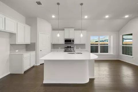 Kitchen - 10345 Tapioca St, Fort Worth, TX 76036 photo 2 of 4