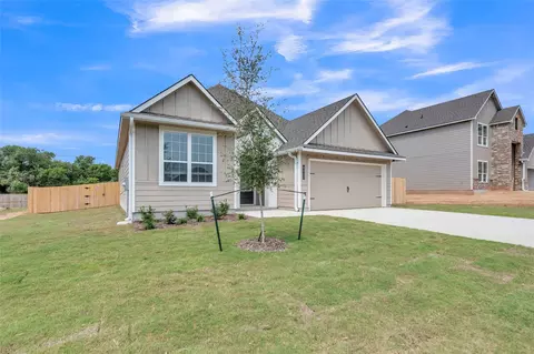 8012 Candy Ln, Waco, TX 76708 photo 3