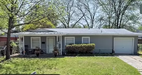 5833 Pollard Dr, Westworth Village, TX 76114
