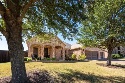 1233 Grayhawk Dr, Forney, TX 75126