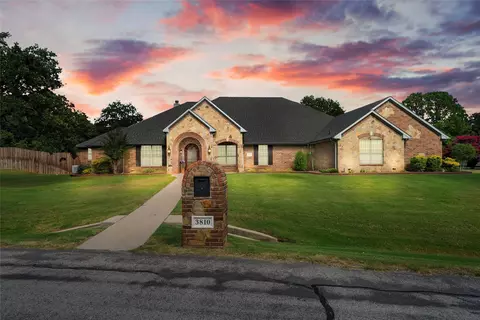 3810 Raintree Dr, Flower Mound, TX 75022