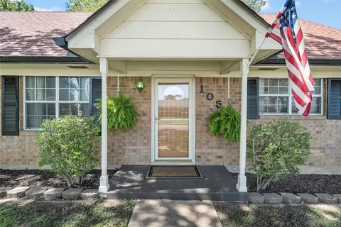 Exterior - 105 Gail Dr, Waco, TX 76708 photo 4 of 9
