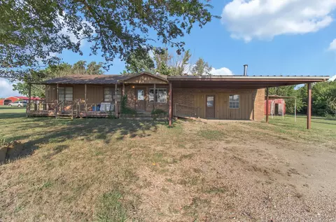 319 Green Acres Rd, Weatherford, TX 76088