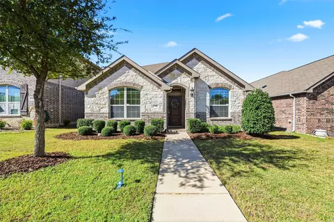 616 Cheyenne Dr, Aubrey, TX 76227