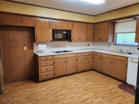 2821 Mccarley Dr, Commerce, TX 75428 photo 11