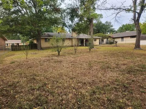 2821 Mccarley Dr, Commerce, TX 75428 photo 6