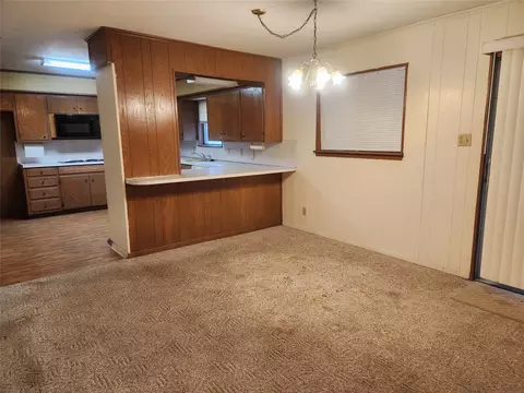 2821 Mccarley Dr, Commerce, TX 75428 photo 12