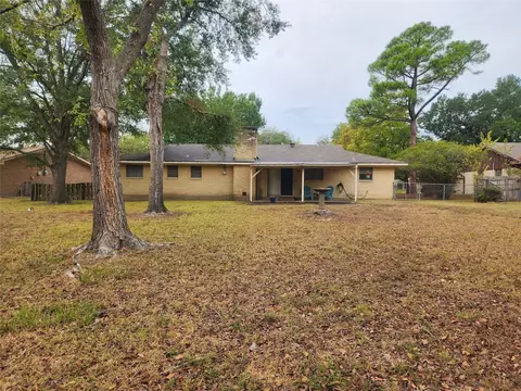 2821 Mccarley Dr, Commerce, TX 75428 photo 5