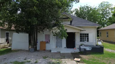3417 Pondrom St, Dallas, TX 75215
