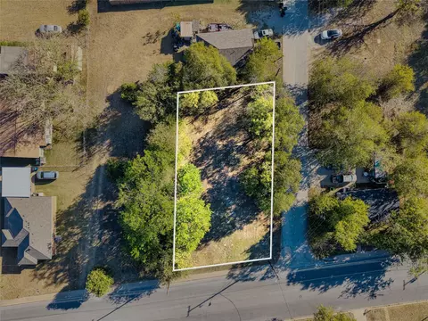 100 Cook St, Waxahachie, TX 75165