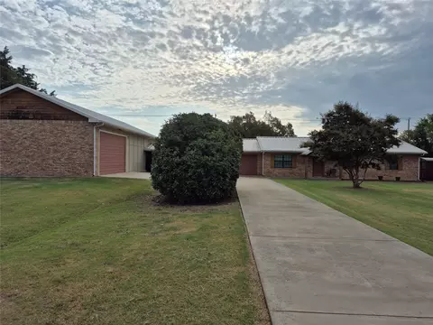 117 Maverick Trl, Oak Point, TX 75068