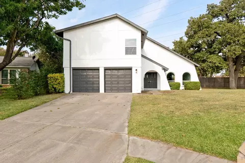 3152 Woodbridge Dr, Bedford, TX 76021