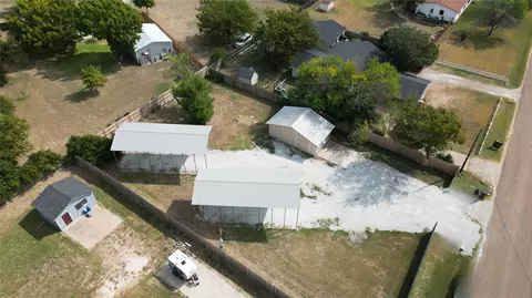 1012 Speegle Rd, Woodway, TX 76712