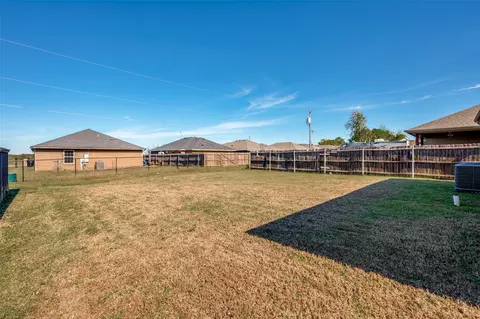 Exterior - 508 W Copenhavr St, Pilot Point, TX 76258 photo 4 of 5