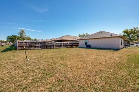 Exterior - 508 W Copenhavr St, Pilot Point, TX 76258 photo 3 of 5