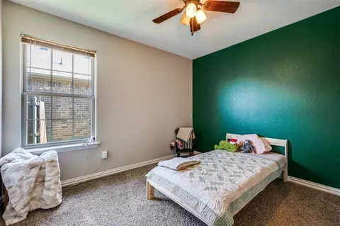 Bedroom - 508 W Copenhavr St, Pilot Point, TX 76258 photo 5 of 7