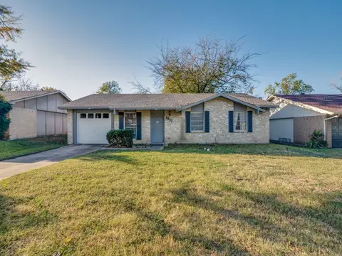 1917 Briarwood Dr, Plano, TX 75074