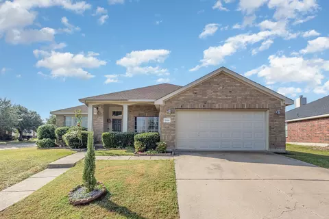 2016 Sumac Dr, Forney, TX 75126