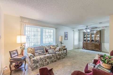 3208 Sheffield Dr, Arlington, TX 76013