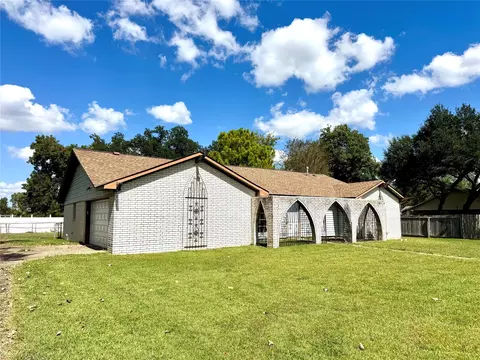 107 Benoist Cir, Bossier City, LA 71111