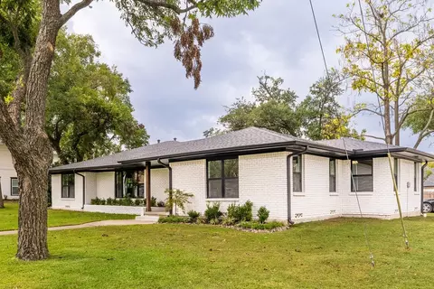Exterior - 203 Walnut St, Terrell, TX 75160 photo 10 of 13