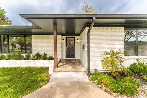 203 Walnut St, Terrell, TX 75160
