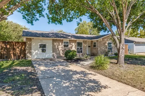 805 Ontario Dr, Garland, TX 75040