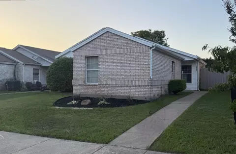 10255 Carolina Oaks Dr, Dallas, TX 75227