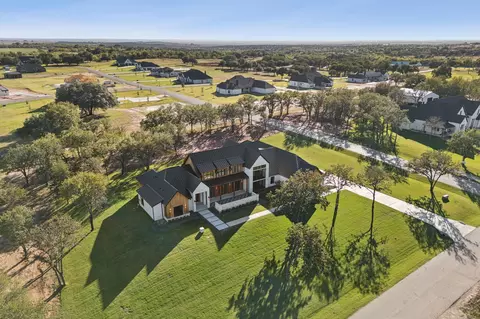 200 Dan Russell Bnd, Weatherford, TX 76087